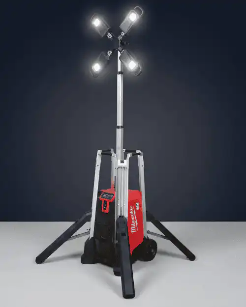 Milwaukee MX FUEL 3.1m LED lighting tower fully extended on studio background – cordless site light for hire